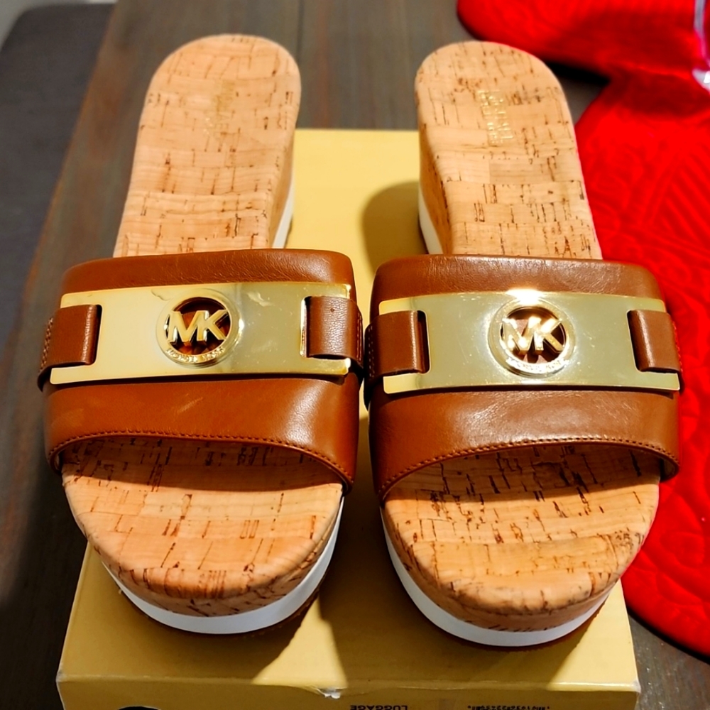 Sandal MK
